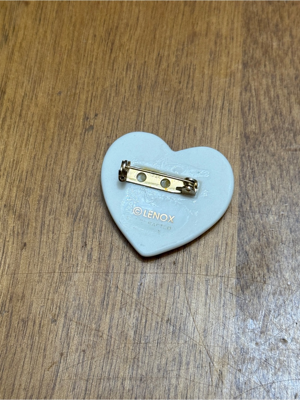 Lenox Cream Heart Pin with Dove and Gold Accent - Picture 2 of 3